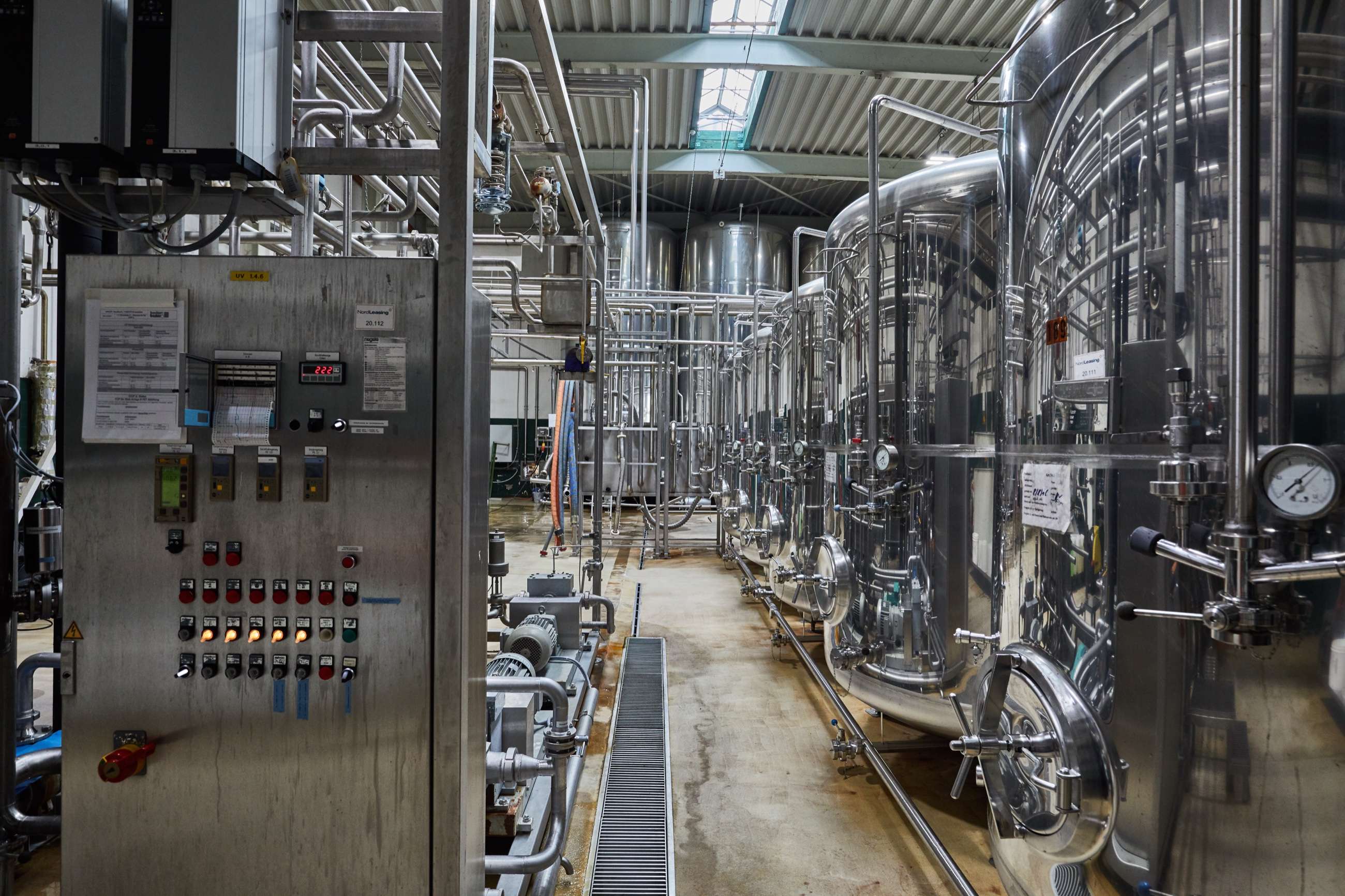 Produktionsanlage mit LED-Beleuchtung